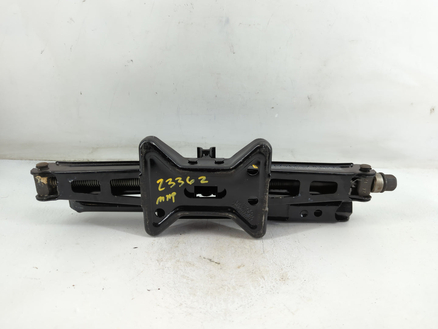 2002 Buick Rendezvous Spare Scissor Car Jack - Oemusedautoparts1.com
