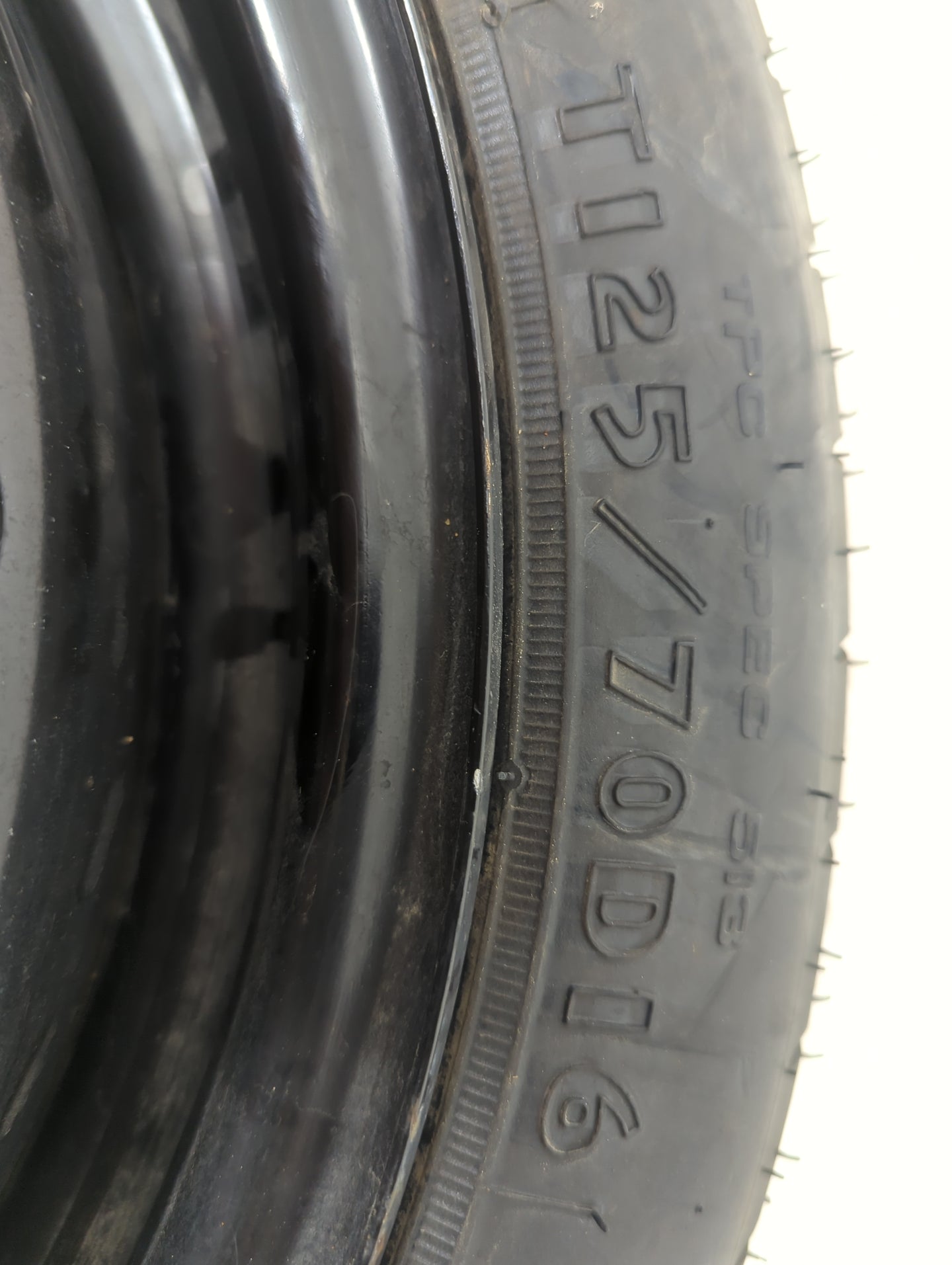 2002 Buick Lesabre (80 & Up) Lesabr Spare Donut Tire Wheel Rim Oem - Oemusedautoparts1.com