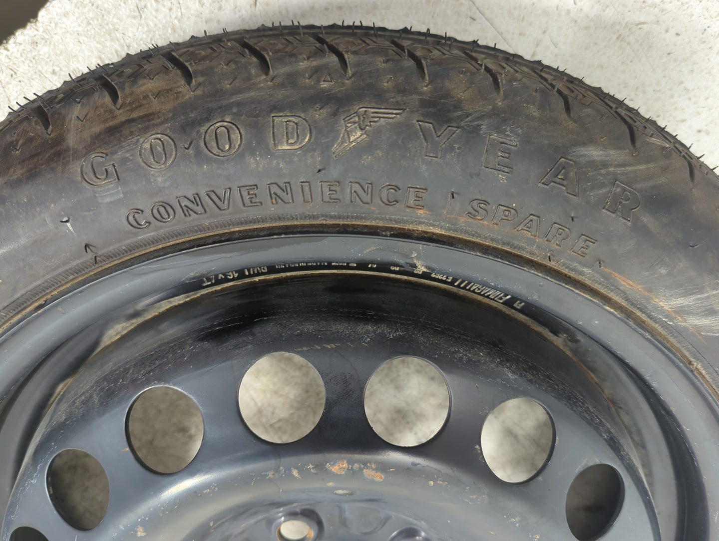 2002 Buick Lesabre (80 & Up) Lesabr Spare Donut Tire Wheel Rim Oem - Oemusedautoparts1.com