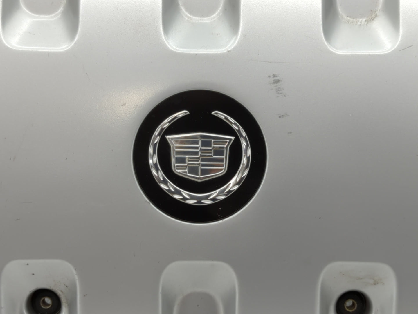 2002 Cadillac Deville Engine Cover - Oemusedautoparts1.com