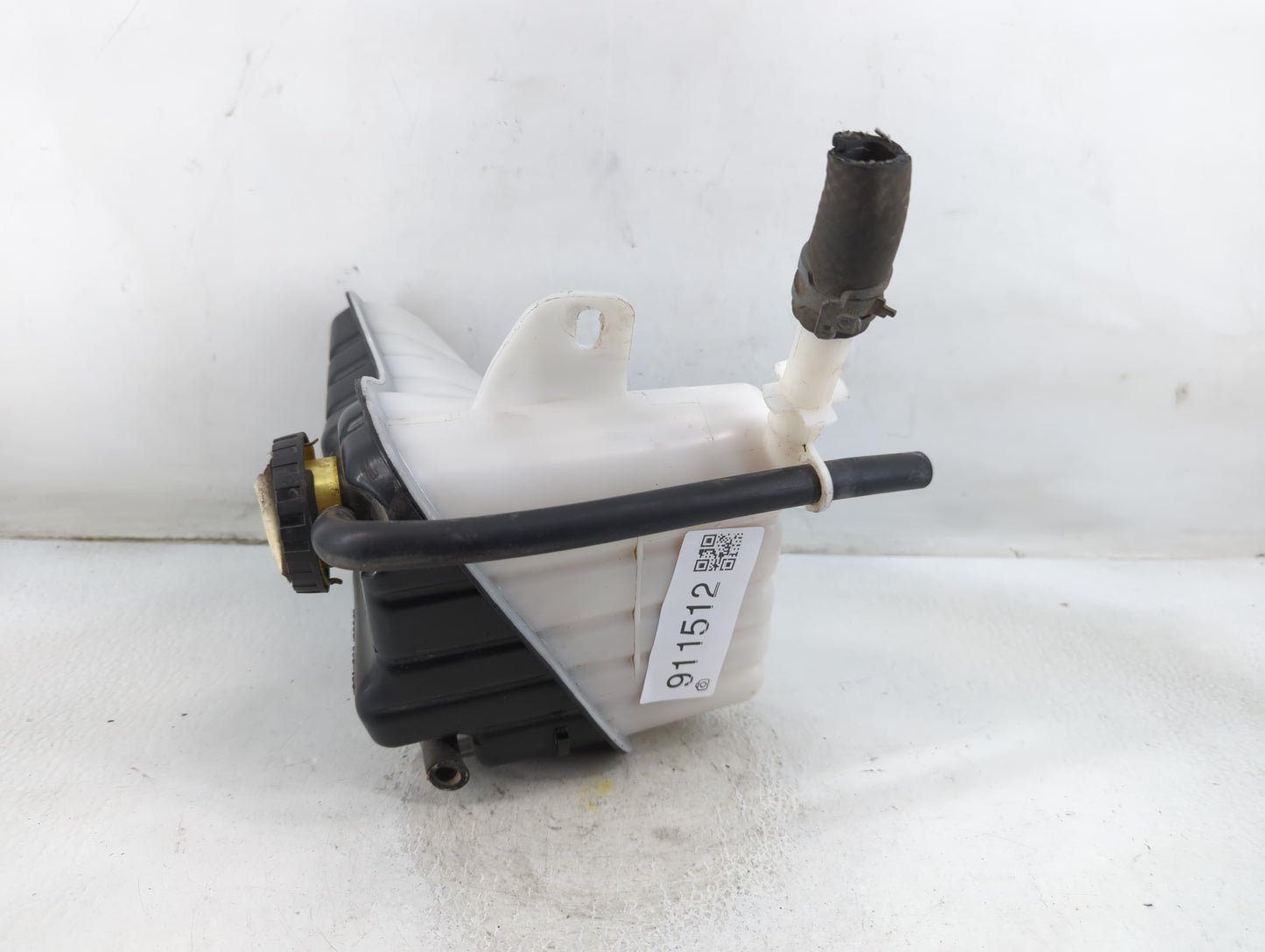 2000-2005 Cadillac Deville Windshield Washer Fluid Reservoir Bottle 911512 - Oemusedautoparts1.com