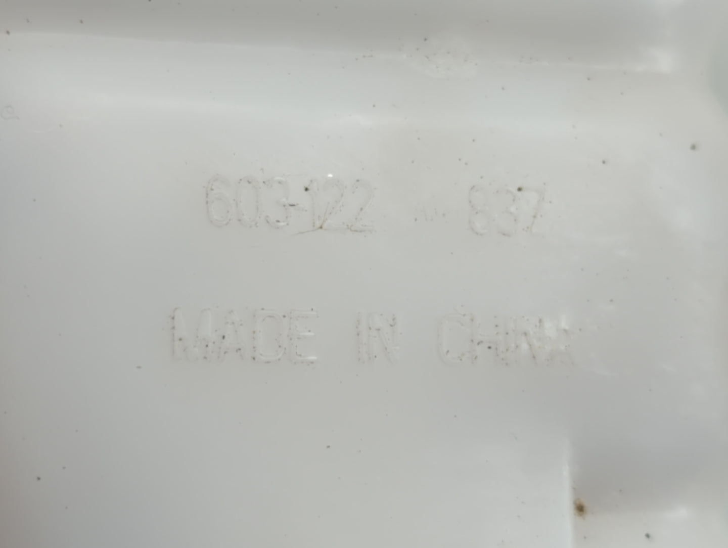 2000-2005 Cadillac Deville Windshield Washer Fluid Reservoir Bottle 911512 - Oemusedautoparts1.com