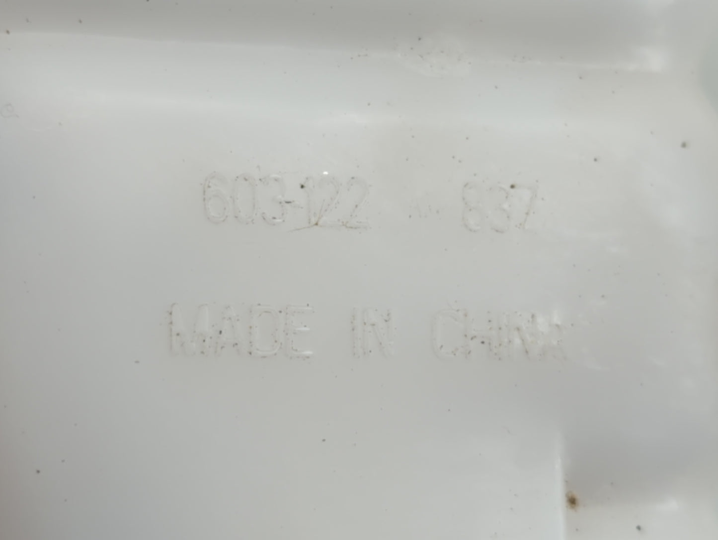 2000-2005 Cadillac Deville Windshield Washer Fluid Reservoir Bottle 911512 - Oemusedautoparts1.com