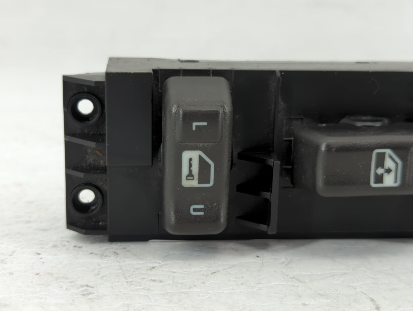 2002 Cadillac Escalade Passenger Right Power Window Switch 15045084 - Oemusedautoparts1.com
