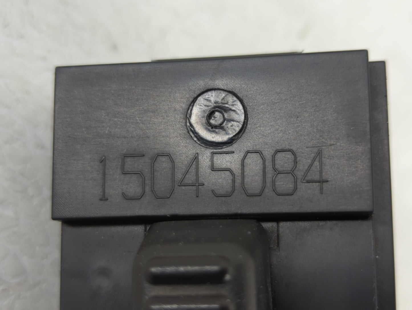 2002 Cadillac Escalade Passenger Right Power Window Switch 15045084 - Oemusedautoparts1.com