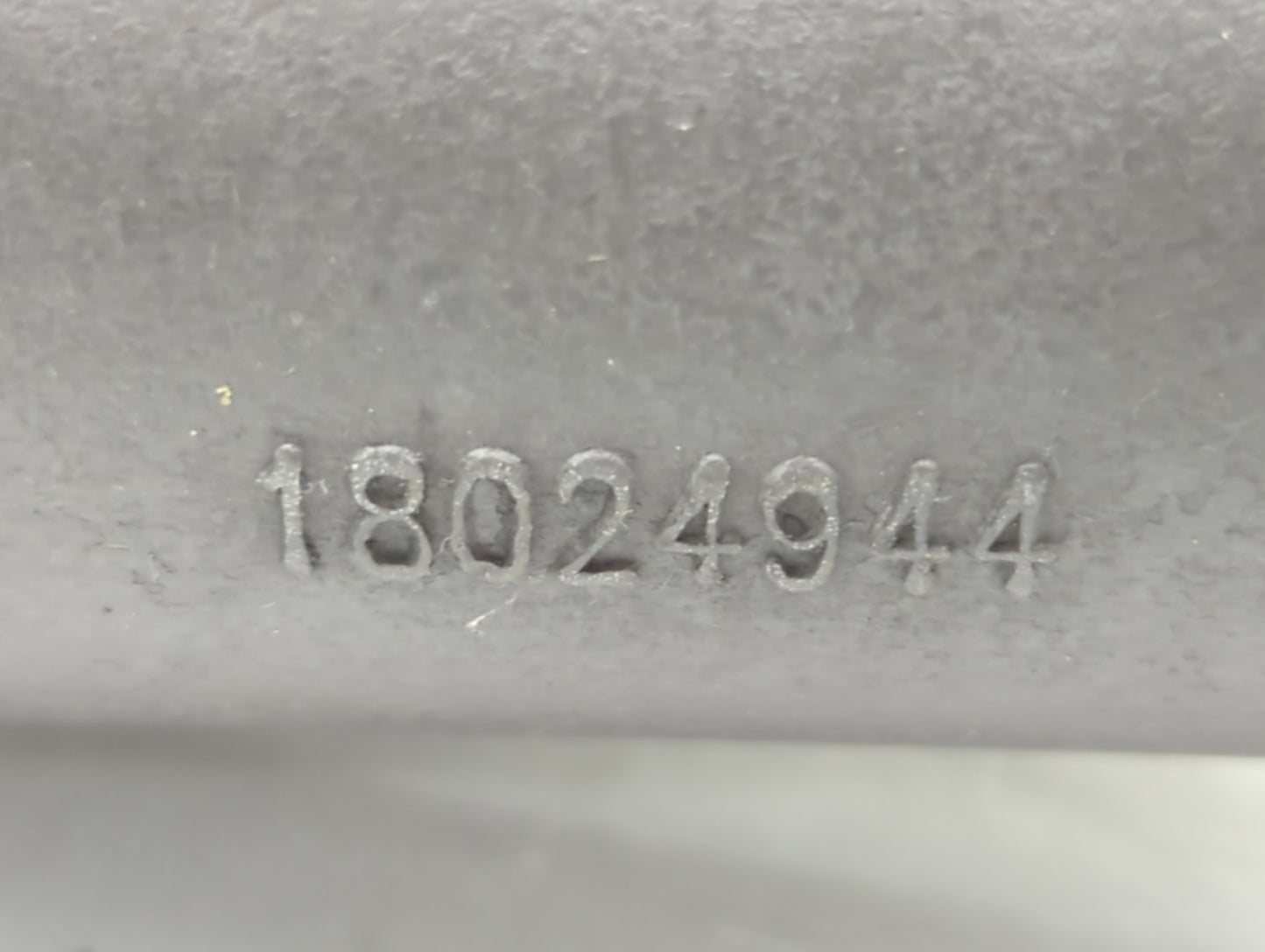 2002-2002 Cadillac Escalade Brake Master Cylinder - Oemusedautoparts1.com