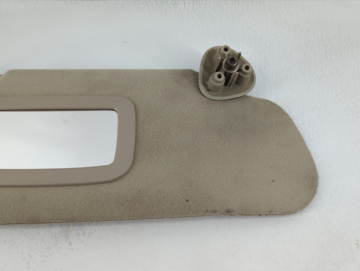 2002 Cadillac Escalade Sun Visor Shade Replacement Driver Left Mirror Fits Fits 2000 2001 OEM Used Auto Parts - Oemusedautop