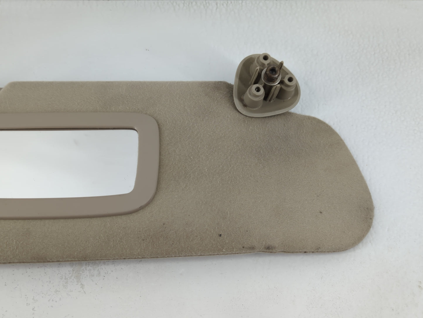 2002 Cadillac Escalade Sun Visor Shade Replacement Driver Left Mirror Fits Fits 2000 2001 OEM Used Auto Parts - Oemusedautop