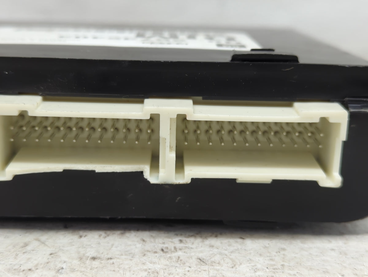 2002-2004 Cadillac Seville Body Control Module Bcm Inner Cabin Fuse Box - Oemusedautoparts1.com