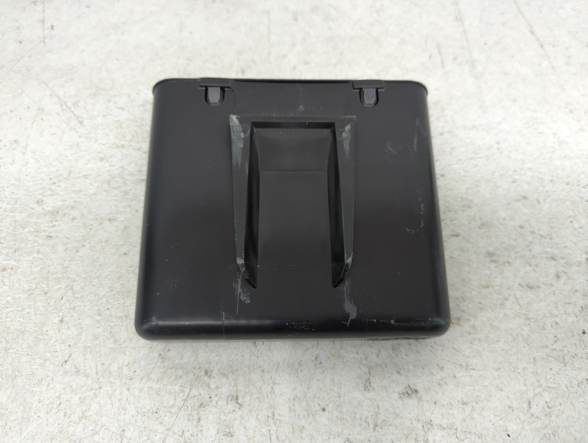2002-2004 Cadillac Seville Body Control Module Bcm Inner Cabin Fuse Box - Oemusedautoparts1.com