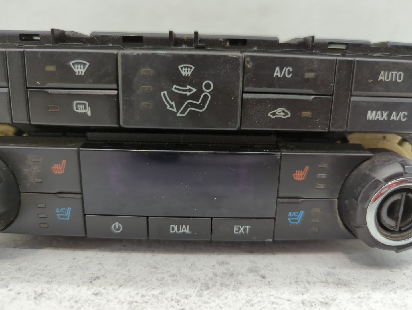 2002-2004 Cadillac Seville Am Fm Cd Player Radio Receiver - Oemusedautoparts1.com
