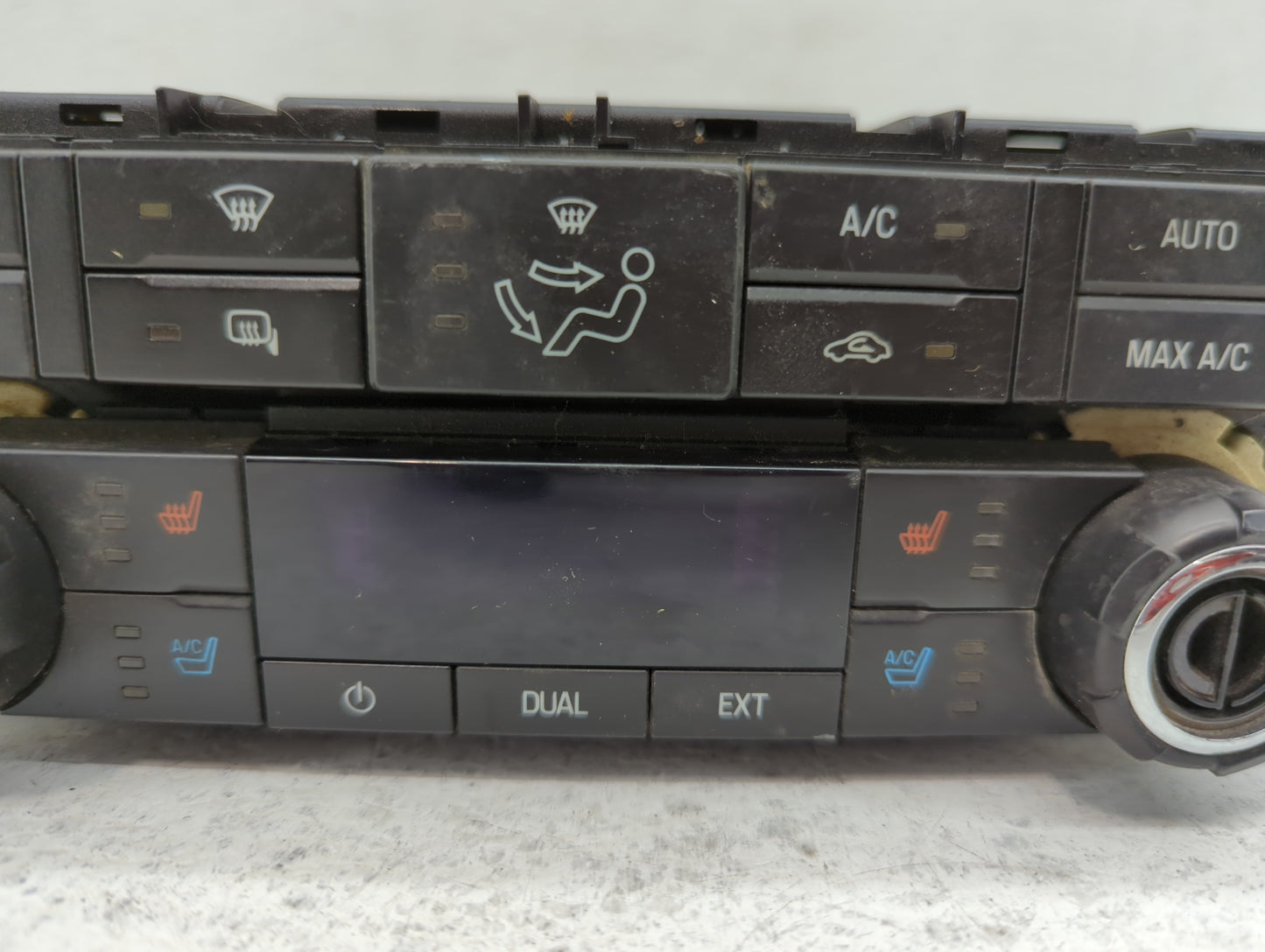 2002-2004 Cadillac Seville Am Fm Cd Player Radio Receiver - Oemusedautoparts1.com