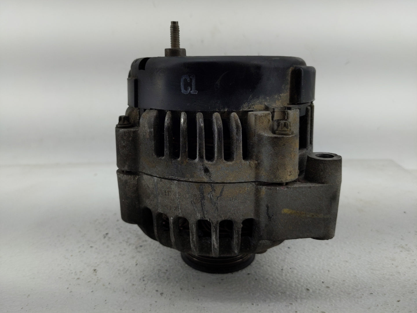 2001-2004 Chevrolet Astro Alternator Replacement Generator Charging Assembly Engine OEM Fits Fits 2000 2001 2002 2003 2004 O