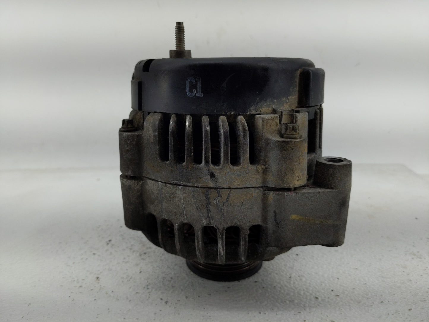 2001-2004 Chevrolet Astro Alternator Replacement Generator Charging Assembly Engine OEM Fits Fits 2000 2001 2002 2003 2004 O