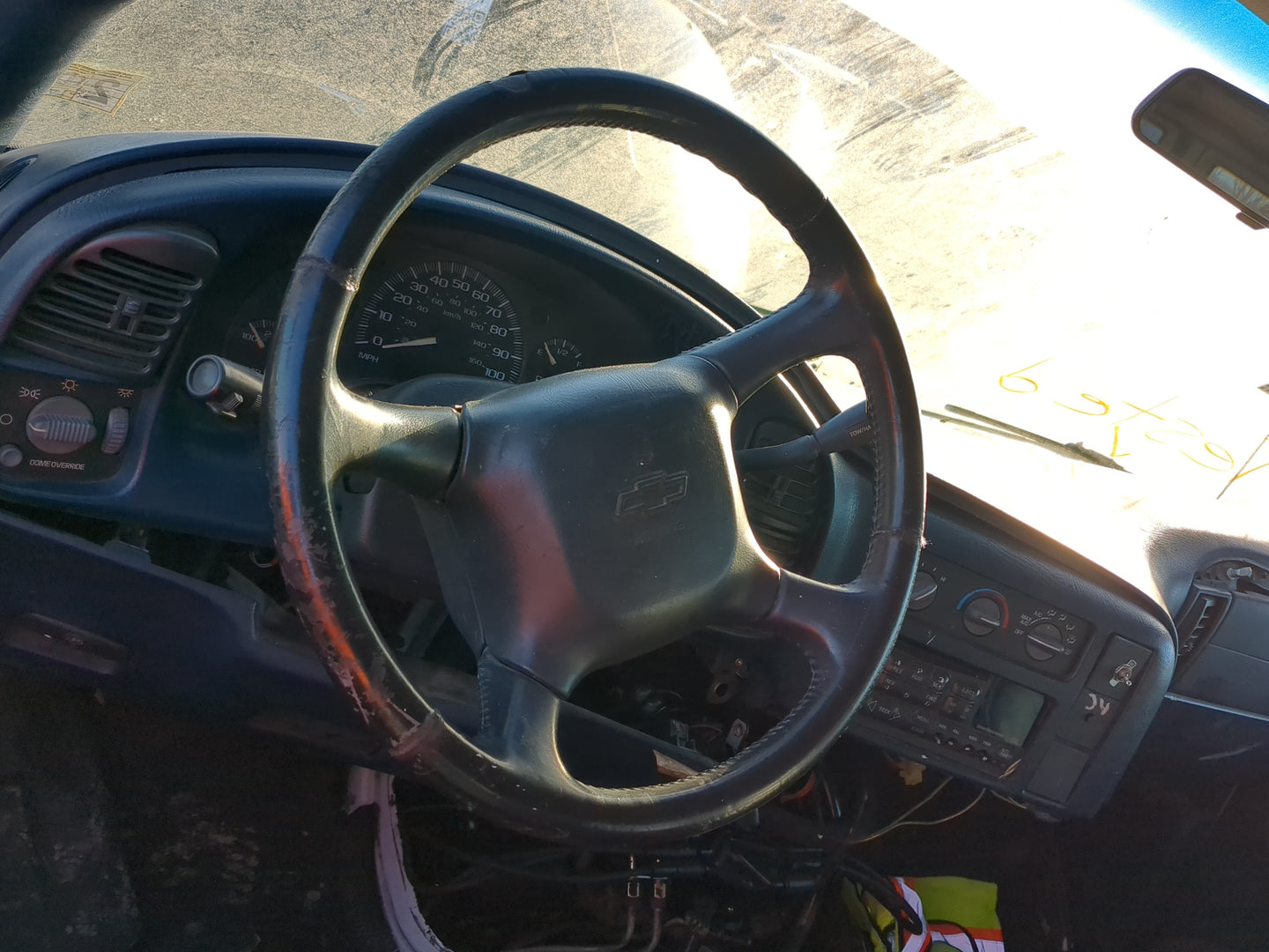 2000-2003 Chevrolet Astro Air Bag Driver Left Steering Wheel Mounted - Oemusedautoparts1.com