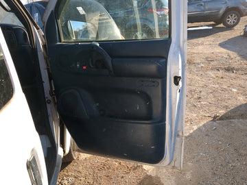 2002 Chevrolet Astro Front Right Passenger Interior Door Panel Trim - Oemusedautoparts1.com