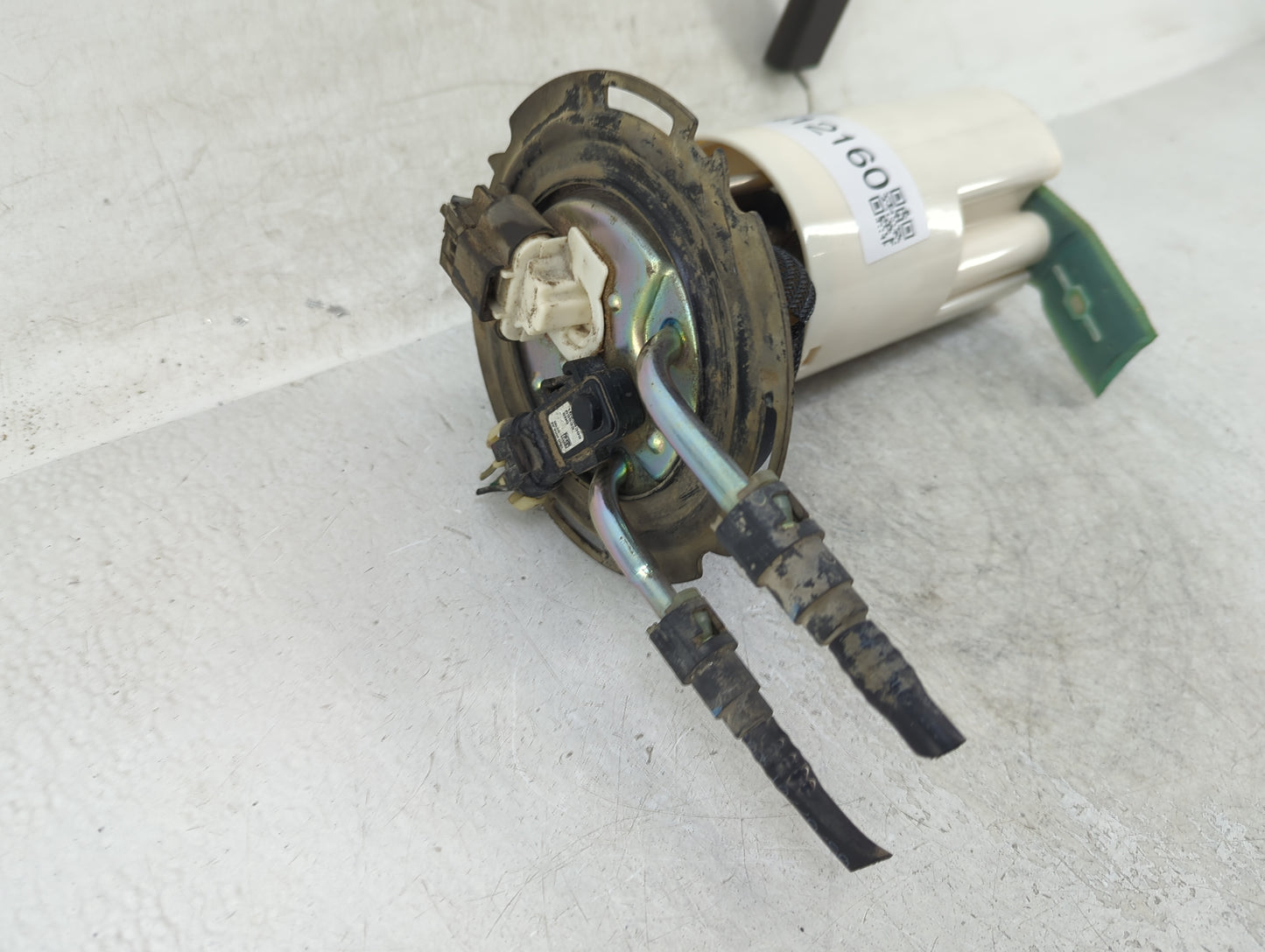 2002-2003 Chevrolet Avalanche 1500 Electrical Gas Fuel Pump Assembly - Oemusedautoparts1.com