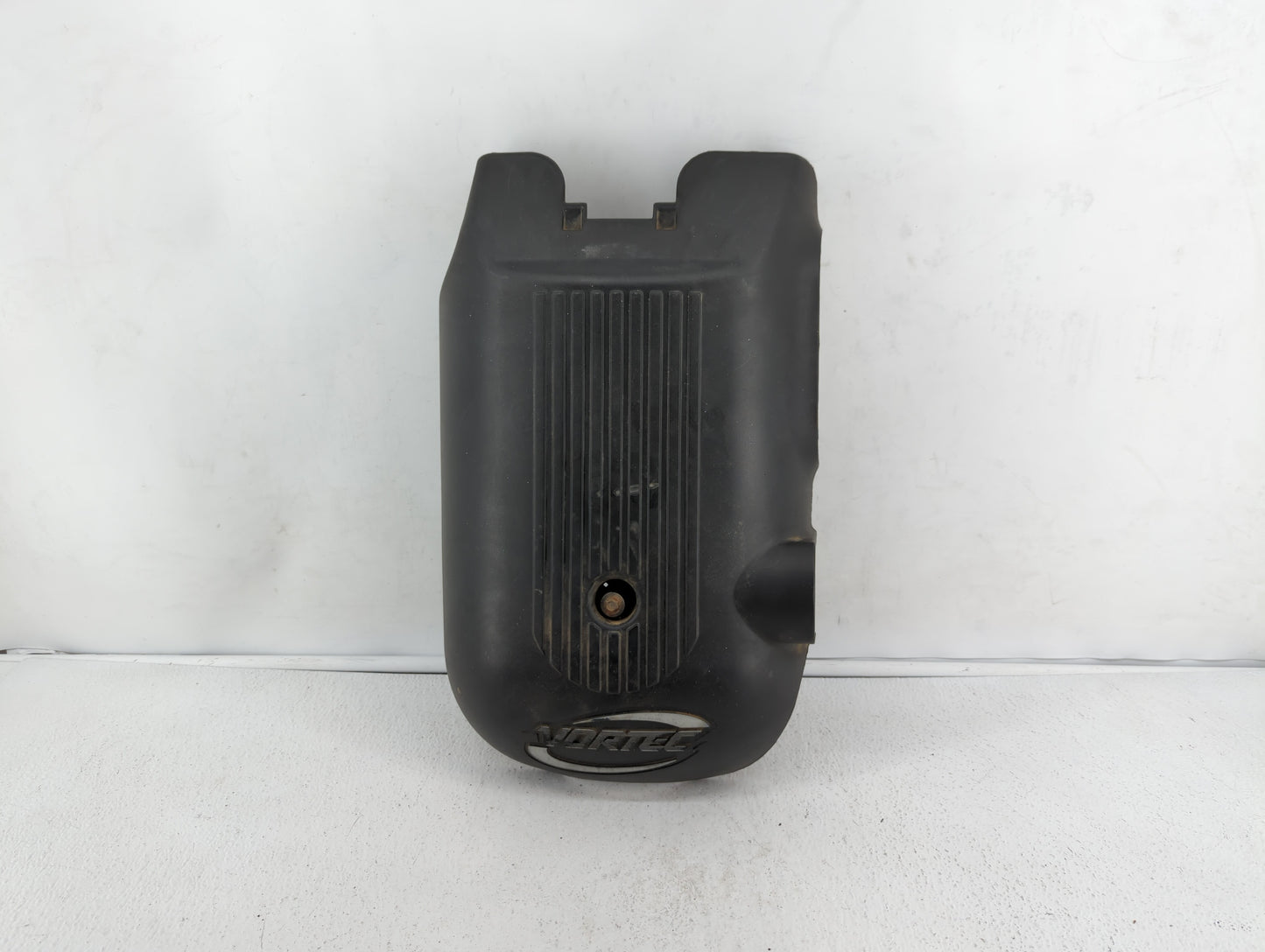 2002 Chevrolet Avalanche 1500 Engine Cover Black 377460 - Oemusedautoparts1.com