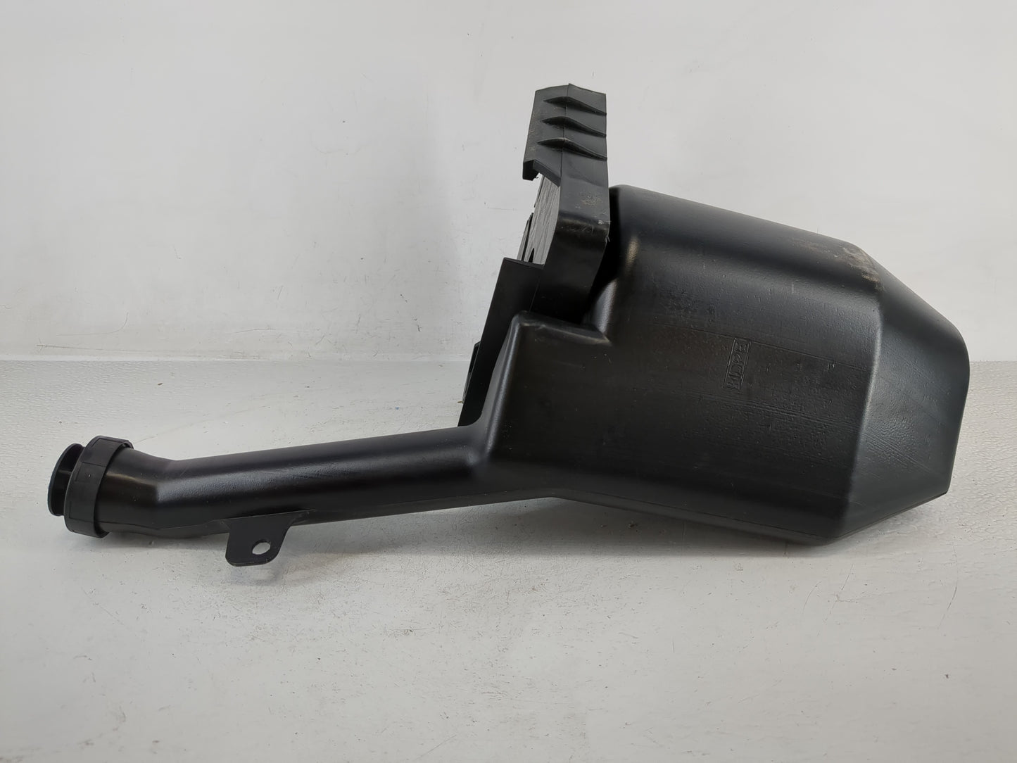 Chevrolet Camaro Windshield Washer Fluid Reservoir Bottle Oem - Oemusedautoparts1.com
