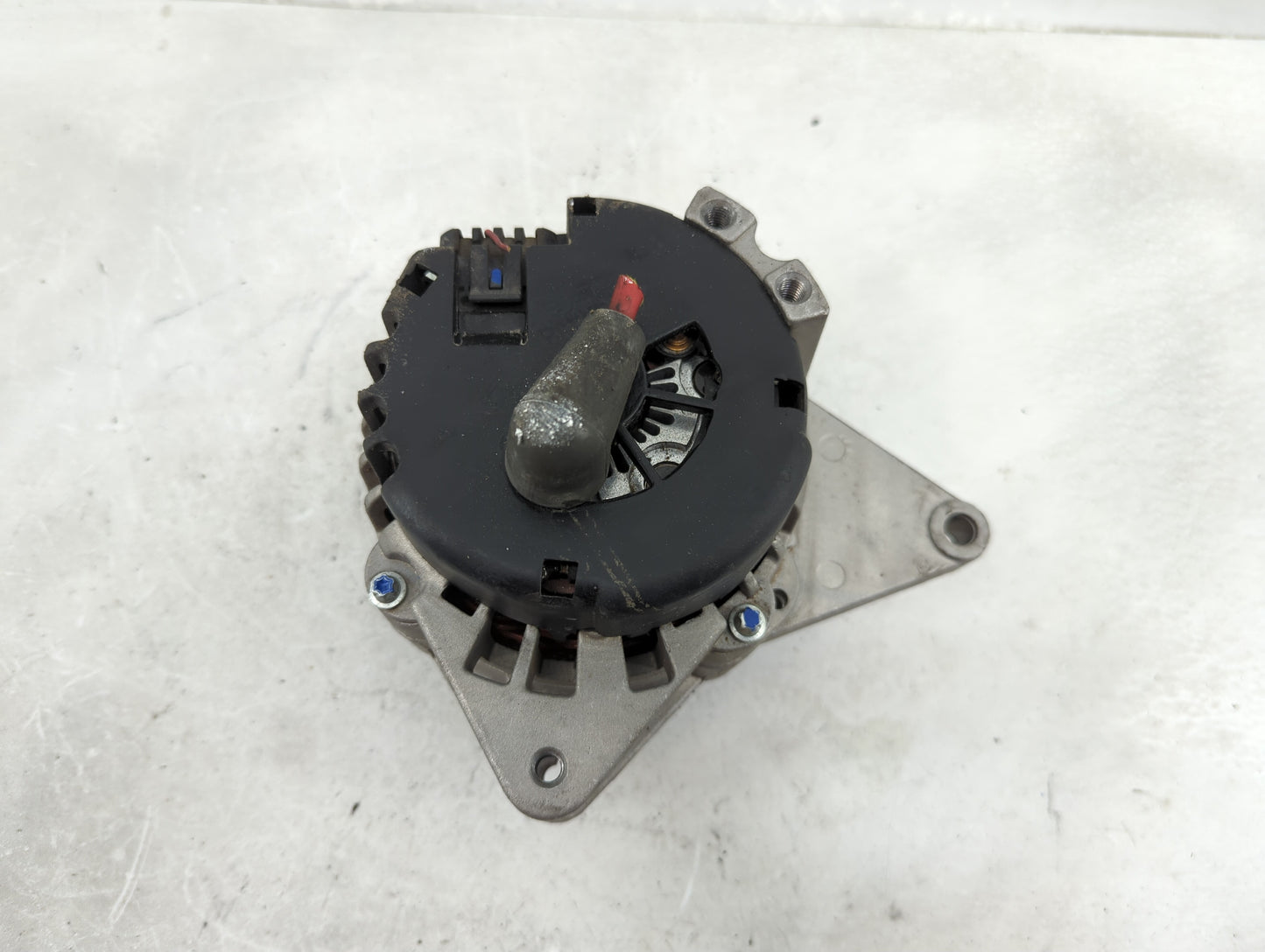 2000-2002 Chevrolet Camaro Alternator Replacement Generator Charging Assembly Engine OEM Fits Fits 2000 2001 2002 OEM Used A
