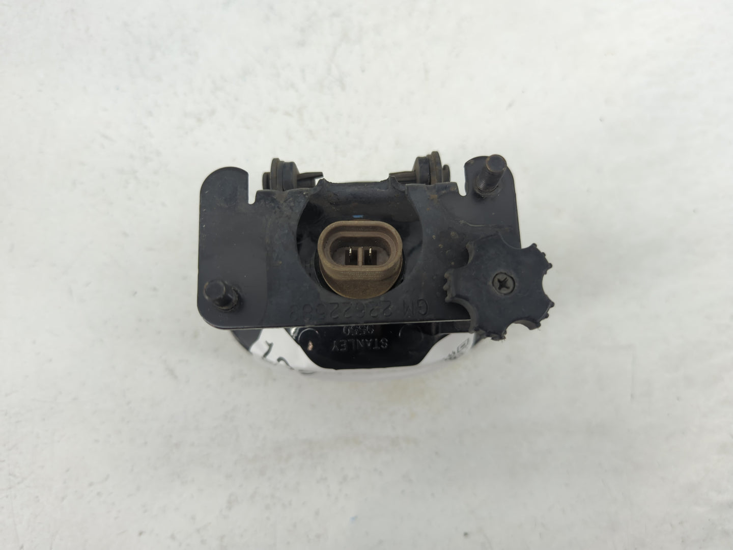 2000-2005 Chevrolet Cavalier Passenger Right Oem Front Light Lamp - Oemusedautoparts1.com