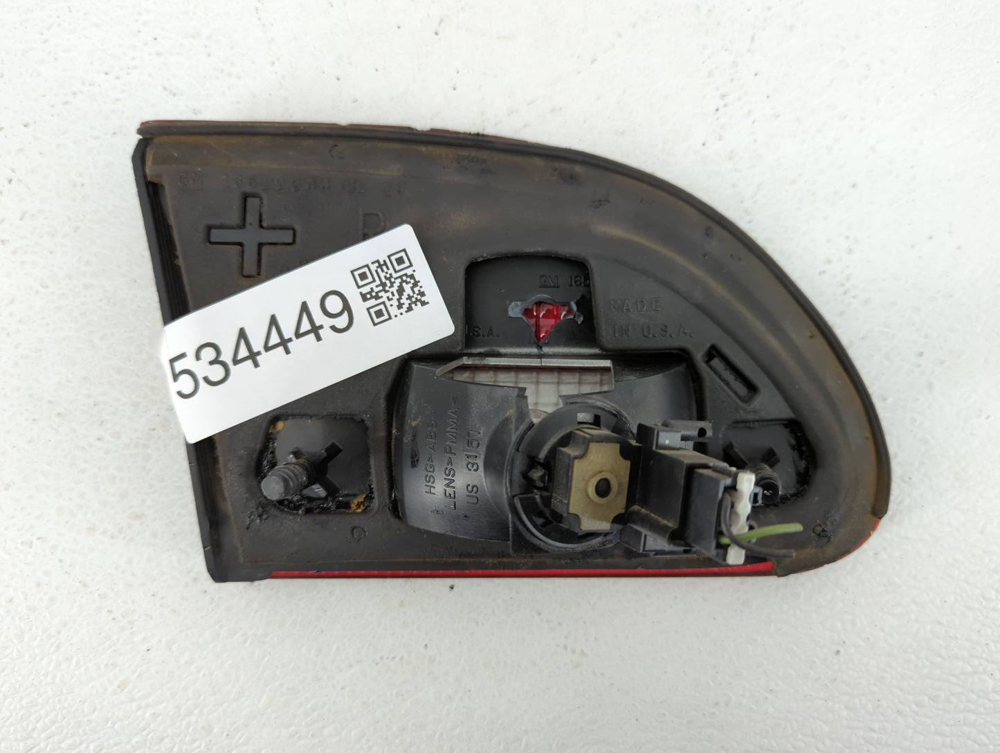 2000-2002 Chevrolet Cavalier Tail Light Assembly Passenger Right OEM P/N:16519344 Fits Fits 2000 2001 2002 OEM Used Auto Par