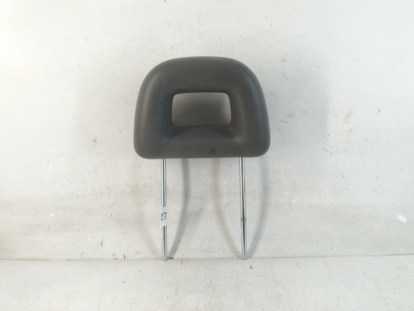 2002 Chevrolet Cavalier Headrest Head Rest Front Driver Passenger Seat Fits OEM Used Auto Parts - Oemusedautoparts1.com