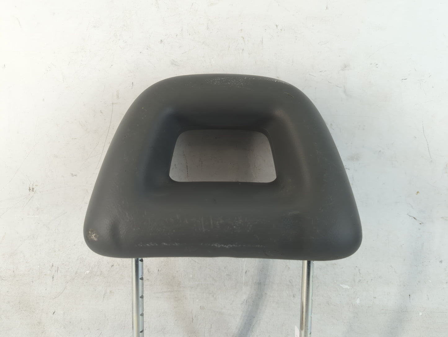2002 Chevrolet Cavalier Headrest Head Rest Front Driver Passenger Seat Fits OEM Used Auto Parts - Oemusedautoparts1.com