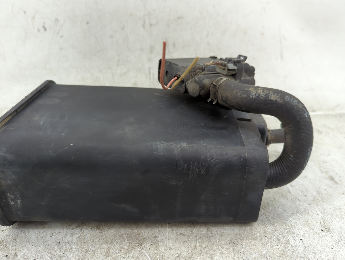 2002 Chevrolet Express 1500 Fuel Vapor Charcoal Canister - Oemusedautoparts1.com