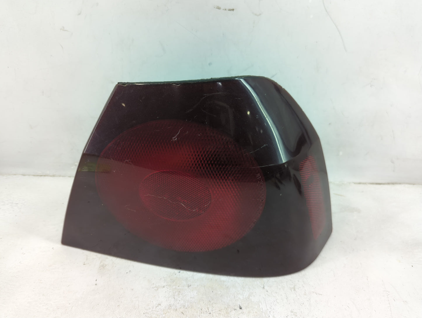 2002-2004 Chevrolet Impala Tail Light Assembly Passenger Right OEM P/N:GM16525262 A Fits Fits 2002 2003 2004 OEM Used Auto P
