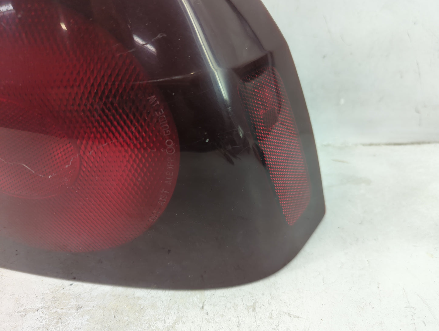 2002-2004 Chevrolet Impala Tail Light Assembly Passenger Right OEM P/N:GM16525262 A Fits Fits 2002 2003 2004 OEM Used Auto P