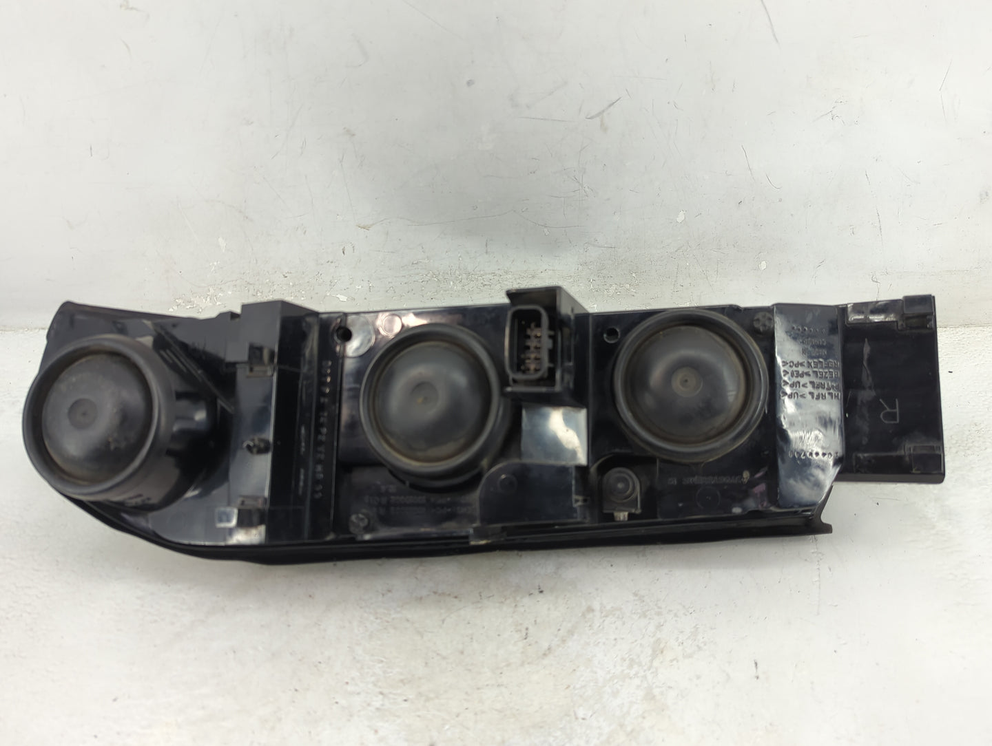 2002 Chevrolet Impala Passenger Right Oem Head Light Headlight Lamp - Oemusedautoparts1.com