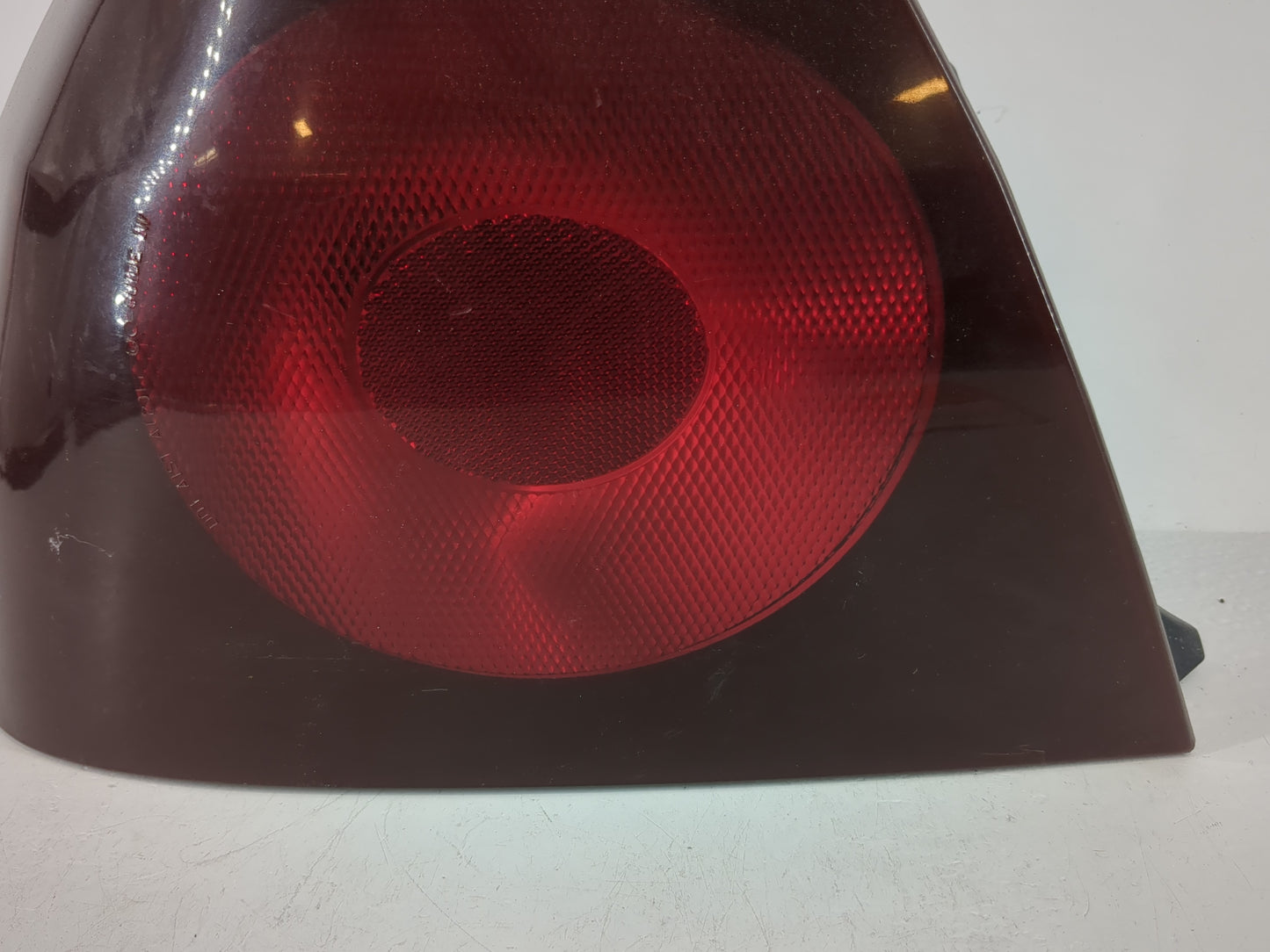 2002-2004 Chevrolet Impala Tail Light Assembly Driver Left OEM P/N:16525261 Fits Fits 2002 2003 2004 OEM Used Auto Parts - O