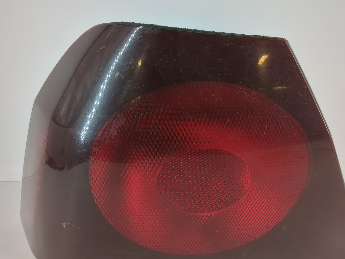 2002-2004 Chevrolet Impala Tail Light Assembly Driver Left OEM P/N:16525261 Fits Fits 2002 2003 2004 OEM Used Auto Parts - O