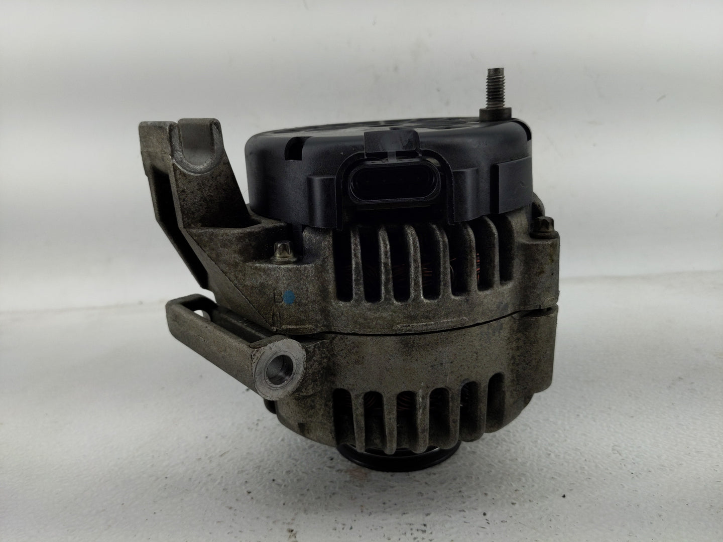 2002 Chevrolet Impala Alternator Replacement Generator Charging Assembly Engine OEM Fits OEM Used Auto Parts - Oemusedautopa
