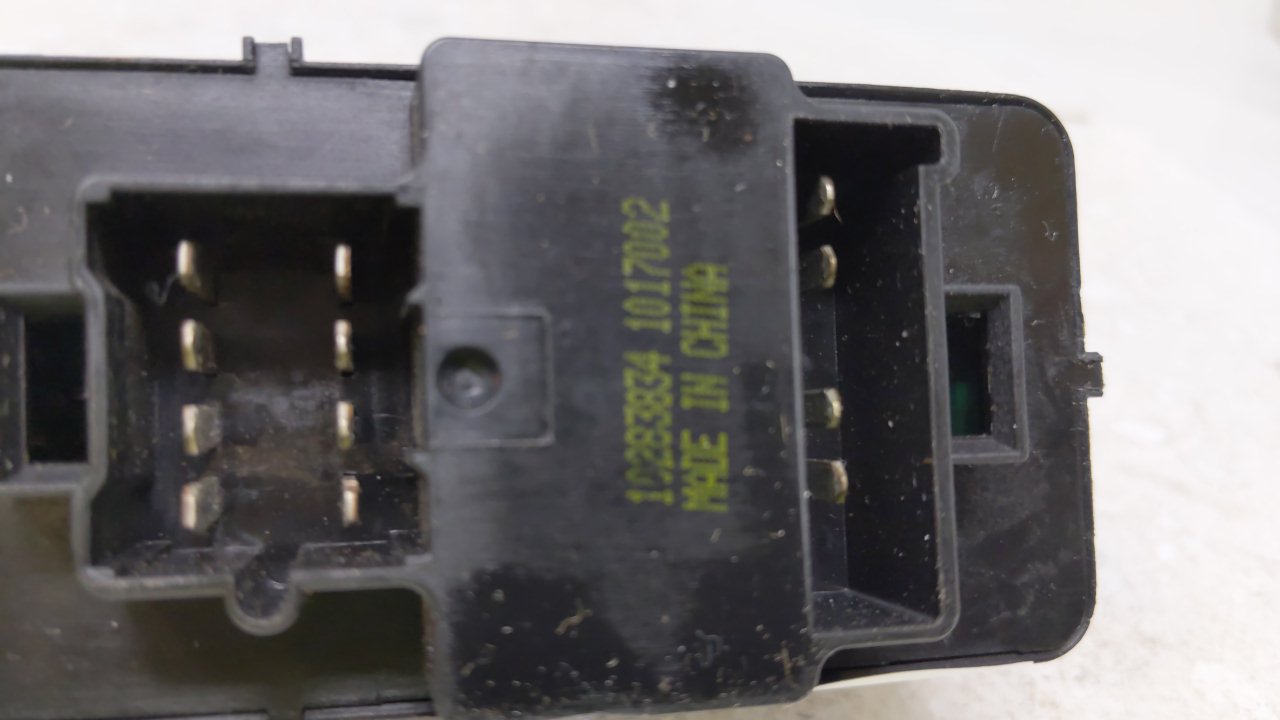 2000-2005 Chevrolet Impala Master Power Window Switch Replacement Driver Side Left P/N:10283834 Fits OEM Used Auto Parts - O