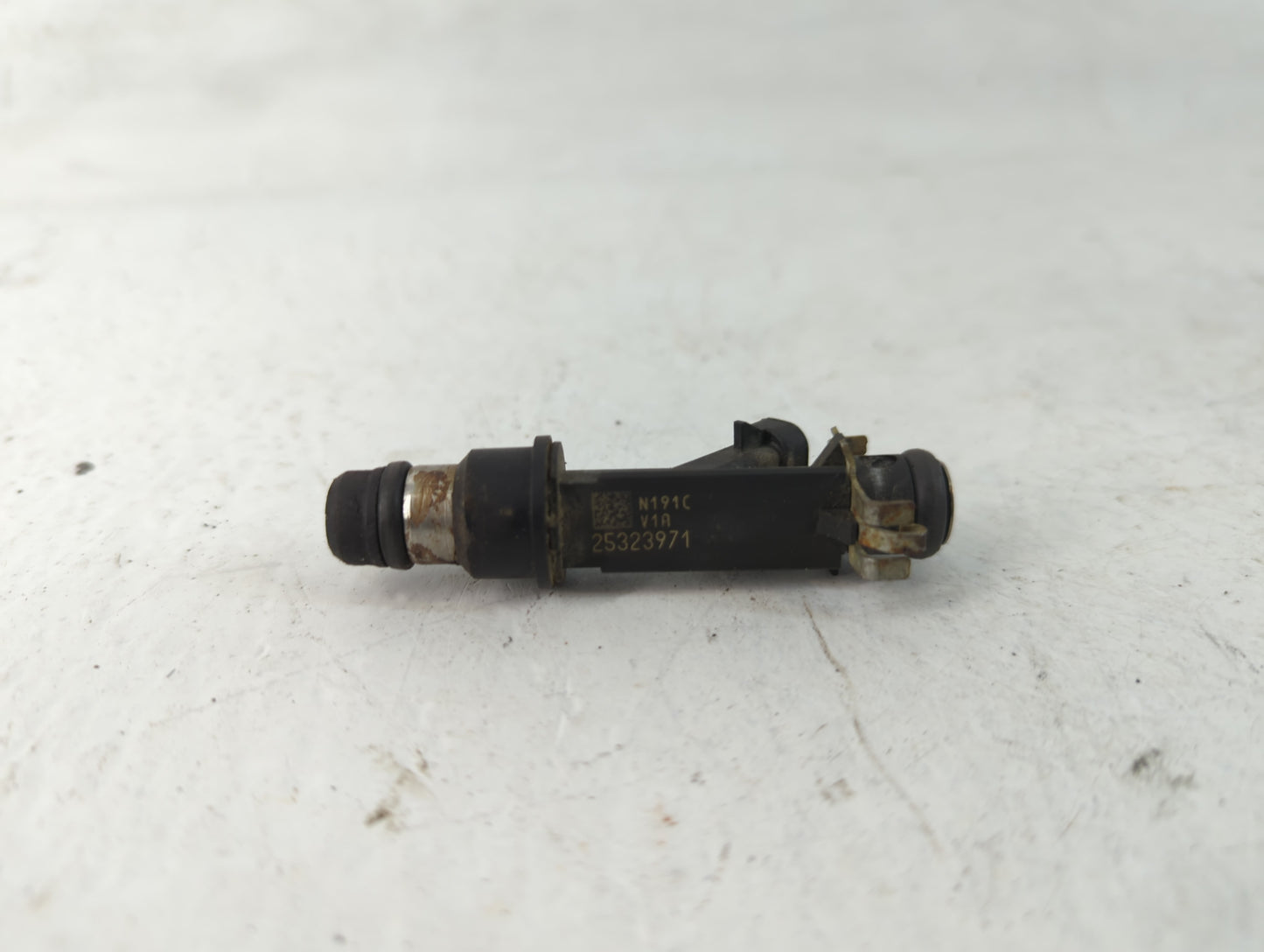 2002 Chevrolet Impala Fuel Injectors P/N:25323971 Fits OEM Used Auto Parts - Oemusedautoparts1.com