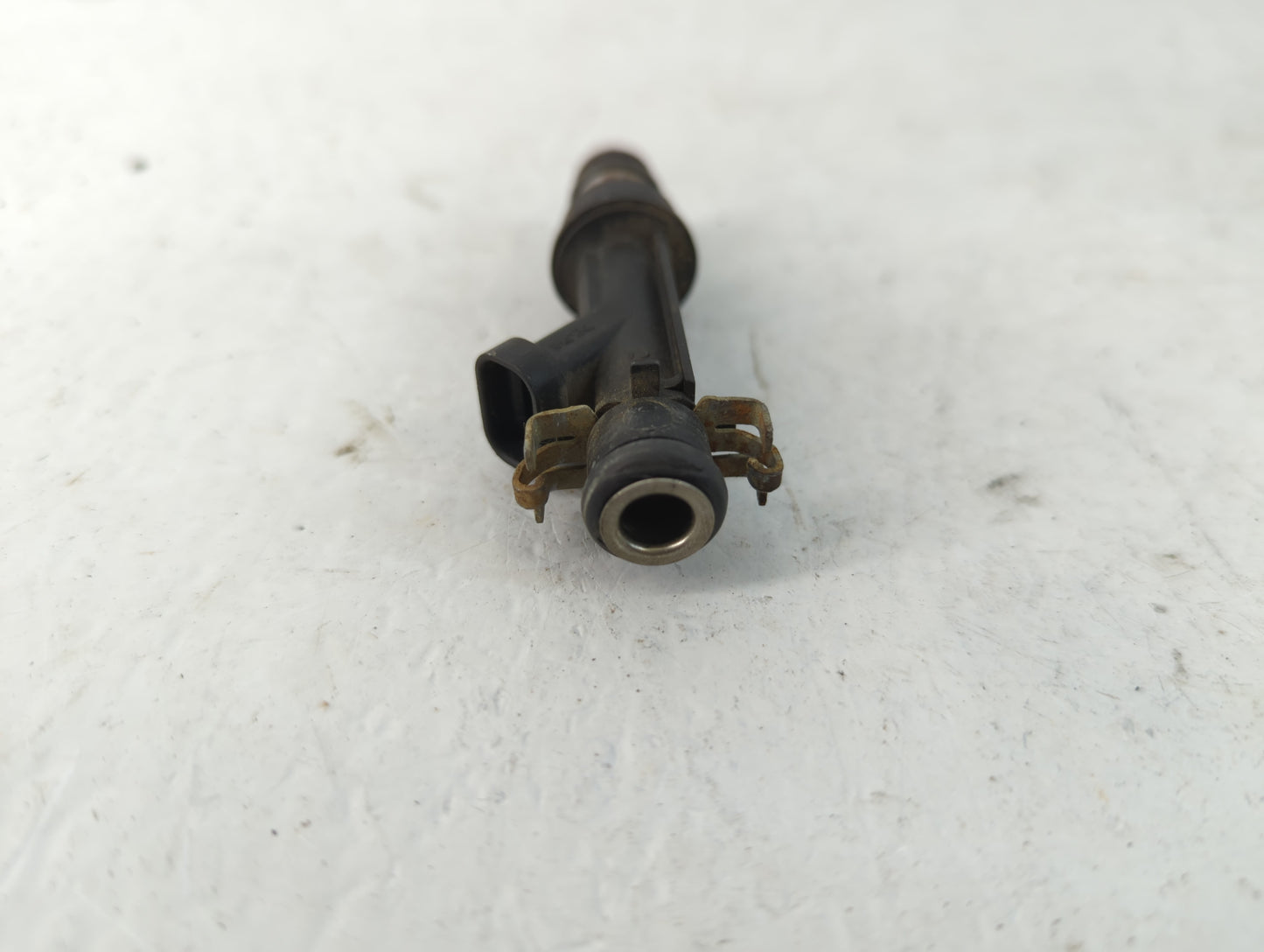 2002 Chevrolet Impala Fuel Injectors P/N:25323971 Fits OEM Used Auto Parts - Oemusedautoparts1.com