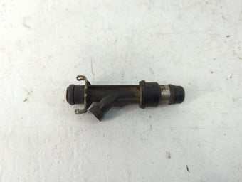 compare product 2002 Chevrolet Impala Fuel Injectors P/N:25323971 Fits OEM Used Auto Parts