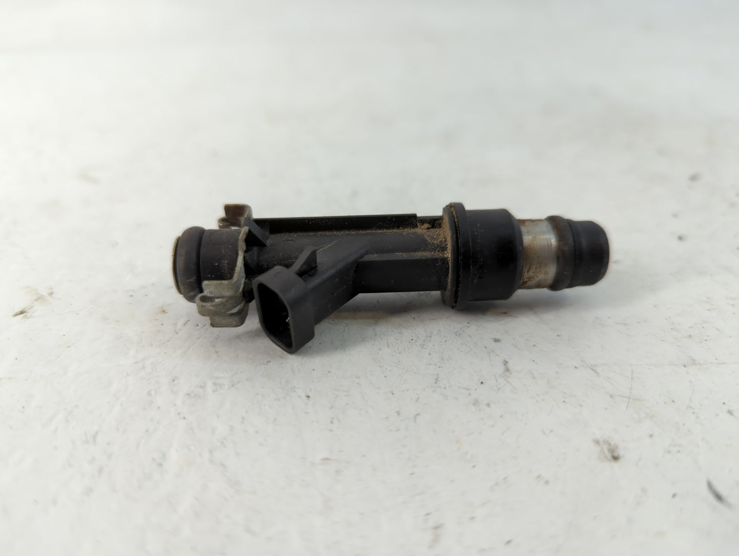 2002 Chevrolet Impala Fuel Injectors P/N:25323971 Fits OEM Used Auto Parts - Oemusedautoparts1.com