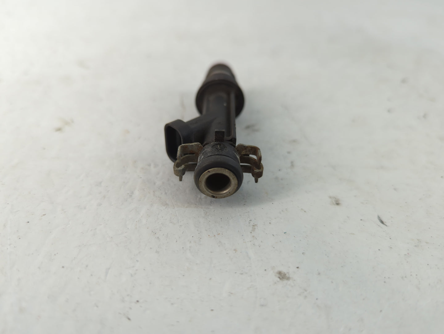 2002 Chevrolet Impala Fuel Injectors P/N:25323971 Fits OEM Used Auto Parts - Oemusedautoparts1.com