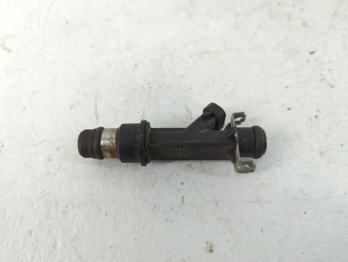 2002 Chevrolet Impala Fuel Injectors P/N:25323971 Fits OEM Used Auto Parts - Oemusedautoparts1.com