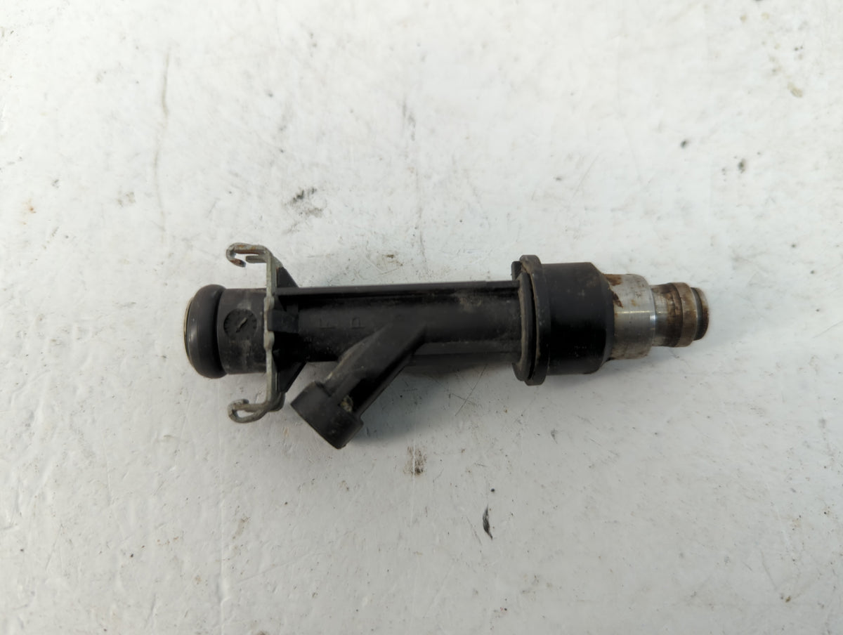 2002 Chevrolet Impala Fuel Injectors P/N:25323971 Fits OEM Used Auto Parts - Oemusedautoparts1.com