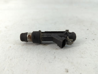 compare product 2002 Chevrolet Impala Fuel Injectors P/N:25323971 Fits OEM Used Auto Parts