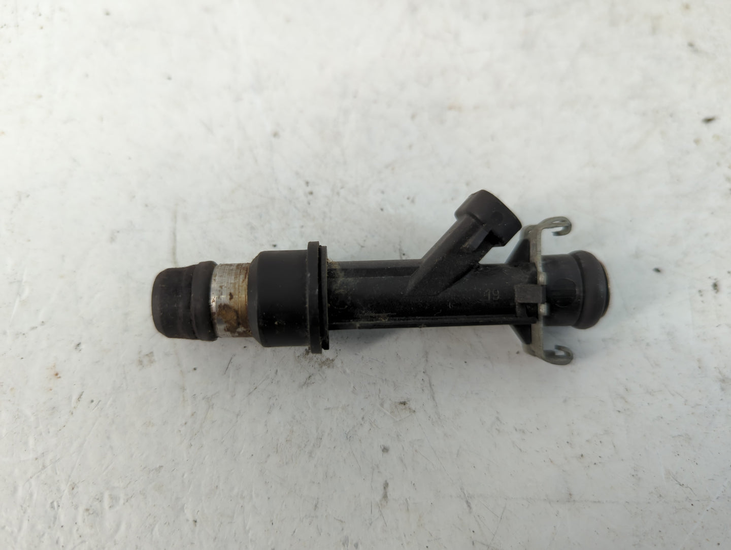 2002 Chevrolet Impala Fuel Injectors P/N:25323971 Fits OEM Used Auto Parts - Oemusedautoparts1.com