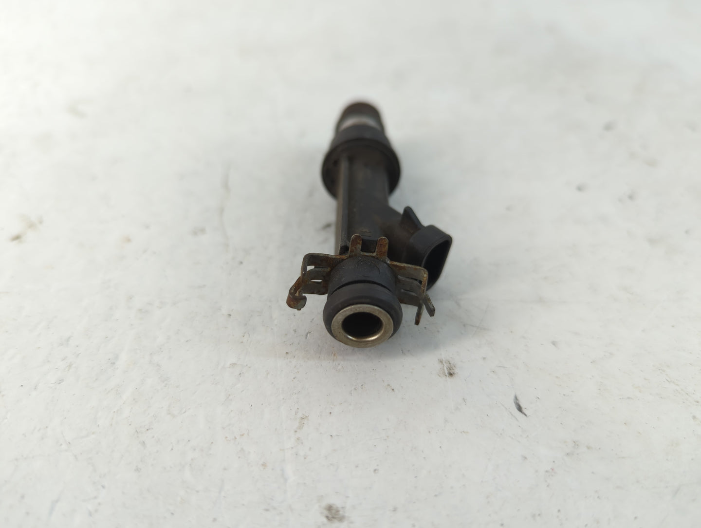 2002 Chevrolet Impala Fuel Injectors P/N:25323971 Fits OEM Used Auto Parts - Oemusedautoparts1.com