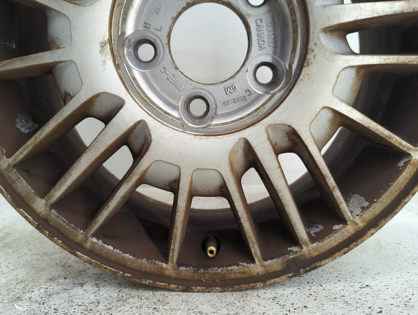 2002-2002 Chevrolet Impala Oem Wheel Rim 938060 - Oemusedautoparts1.com