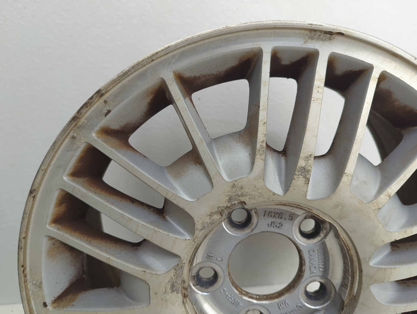 2002-2002 Chevrolet Impala Oem Wheel Rim 938061 - Oemusedautoparts1.com