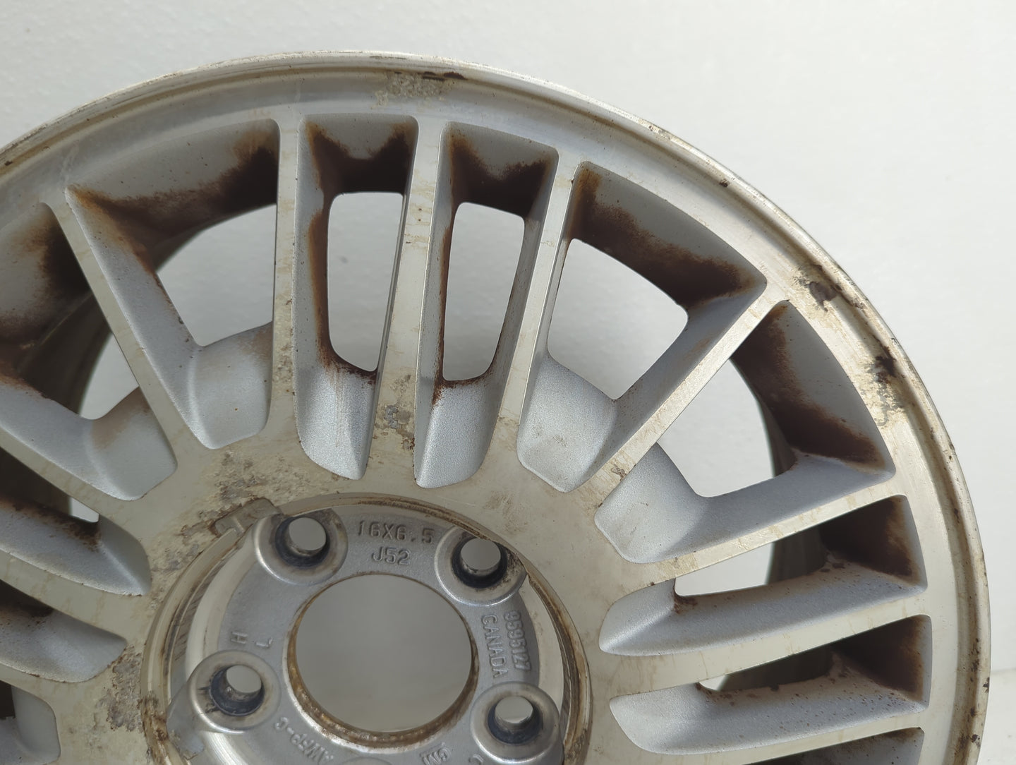 2002-2002 Chevrolet Impala Oem Wheel Rim 938061 - Oemusedautoparts1.com