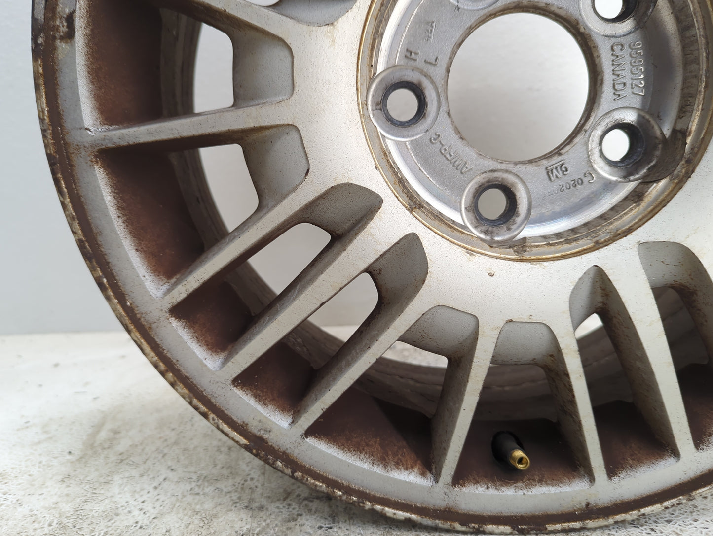 2002-2002 Chevrolet Impala Oem Wheel Rim 938062 - Oemusedautoparts1.com